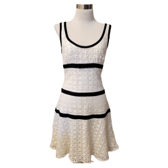 Juicy Couture Dresses & Skirts - Juicy Couture Felicity fit flare lace dress size 6
